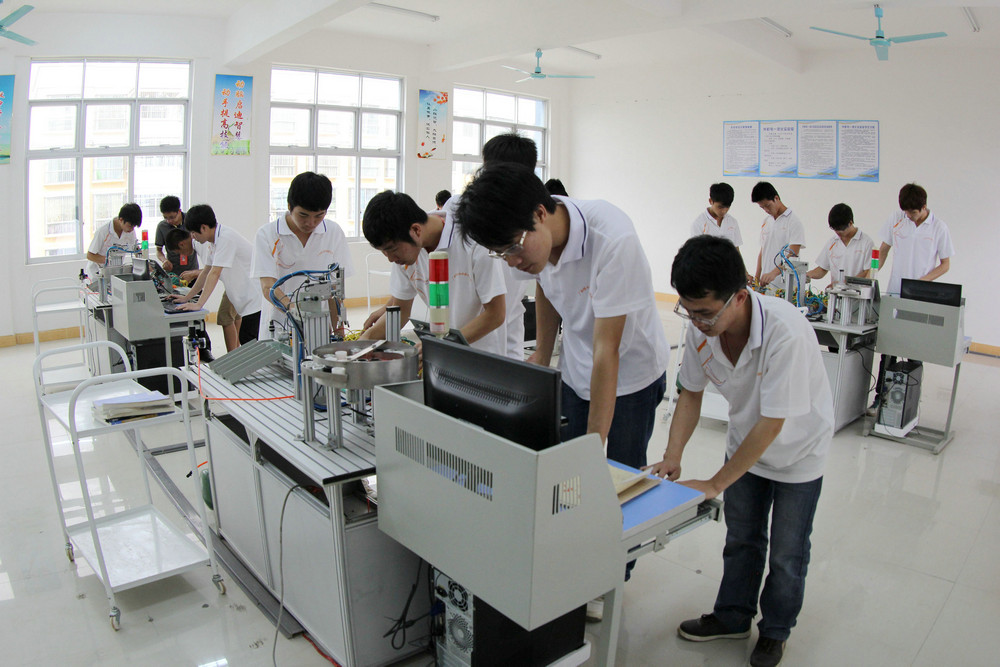 機(jī)電一體化實(shí)訓(xùn)室